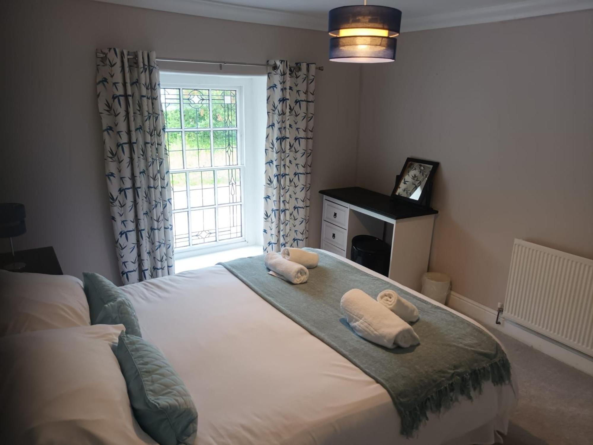 Hotel Llanina Arms à Llanarth  Extérieur photo